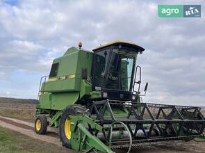 Комбайн John Deere 1065 