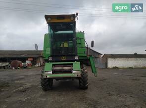 Комбайн John Deere 1065 1990