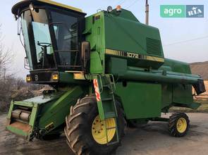 Міні комбайн John Deere 1072 1988