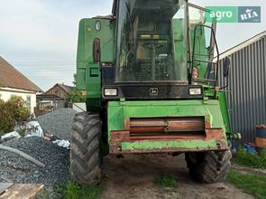 Комбайн John Deere 1075 1986