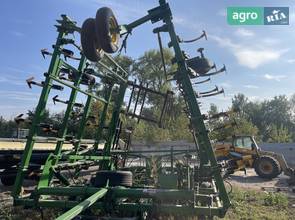 Культиватор John Deere 1075 2016