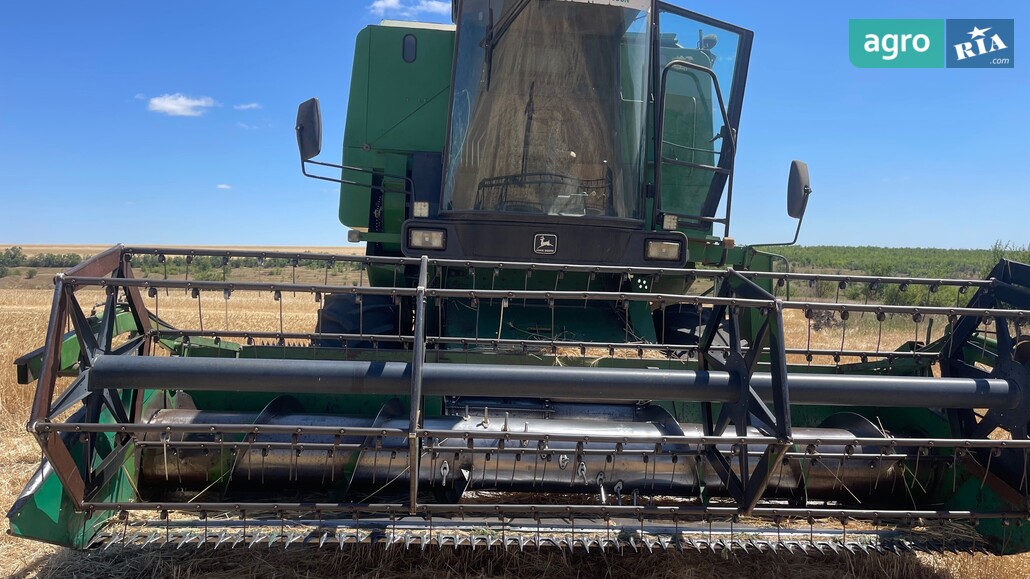 Комбайн John Deere 1075 1981 - фото 1