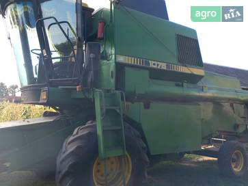 John Deere 1075  - фото