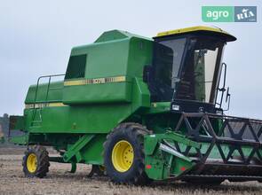 Комбайн John Deere 1075 1986