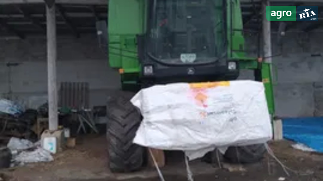 Міні комбайн John Deere 1166 2000 - фото 1