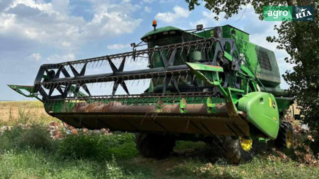 Комбайн John Deere 1550 CWS 2005 - фото 1