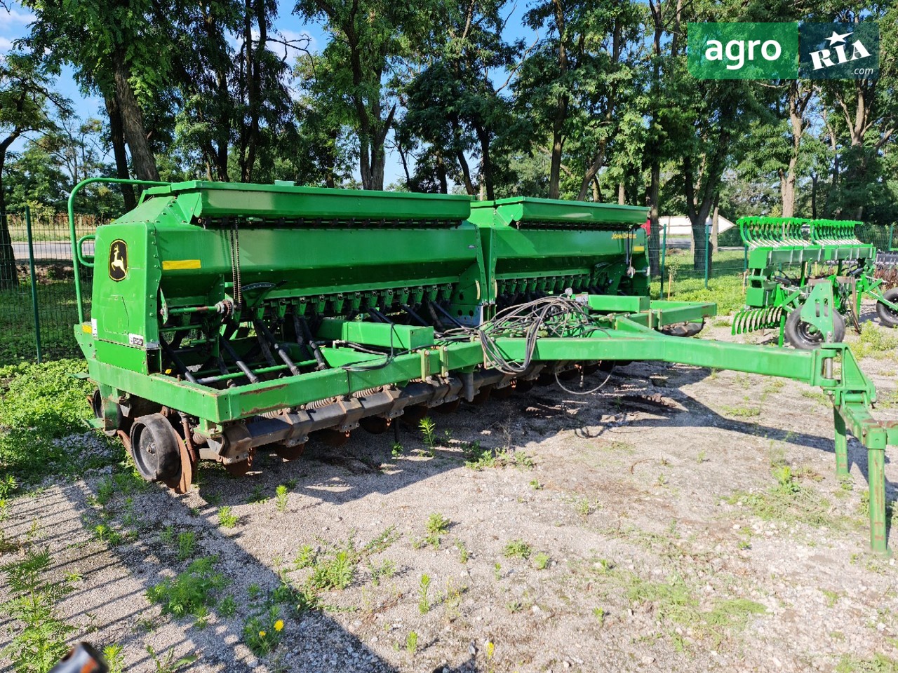 Сеялка John Deere 1590 2013 - фото 1