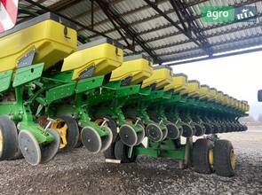 Сеялка John Deere 1745 2016