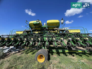 John Deere 1745 2016 - фото