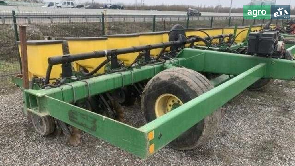 Сеялка John Deere 1780  - фото 1
