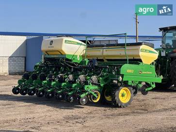 Сеялка John Deere 2126 2014 - фото