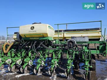 John Deere 2126  - фото