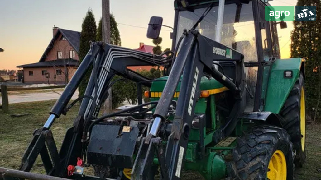 Трактор John Deere 2130 1979 - фото 1