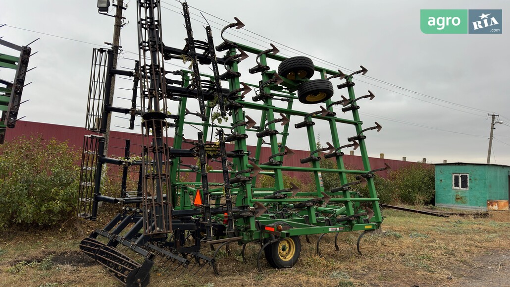 Культиватор John Deere 2210 2011 - фото 1