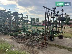 Культиватор John Deere 2210 2010