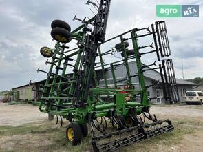 Культиватор John Deere 2210 