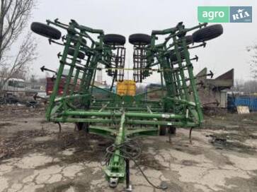 John Deere 2210 2020 - фото