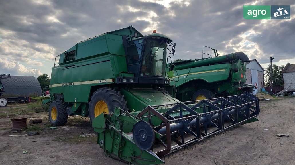 Комбайн John Deere 2266 2001 - фото 1