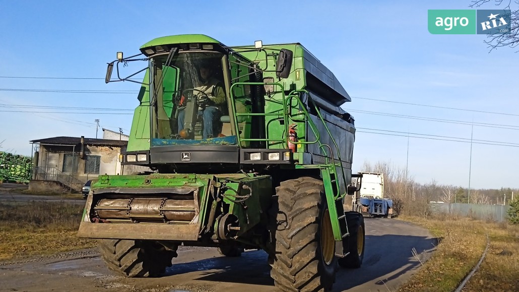 Комбайн John Deere 2266 2000 - фото 1