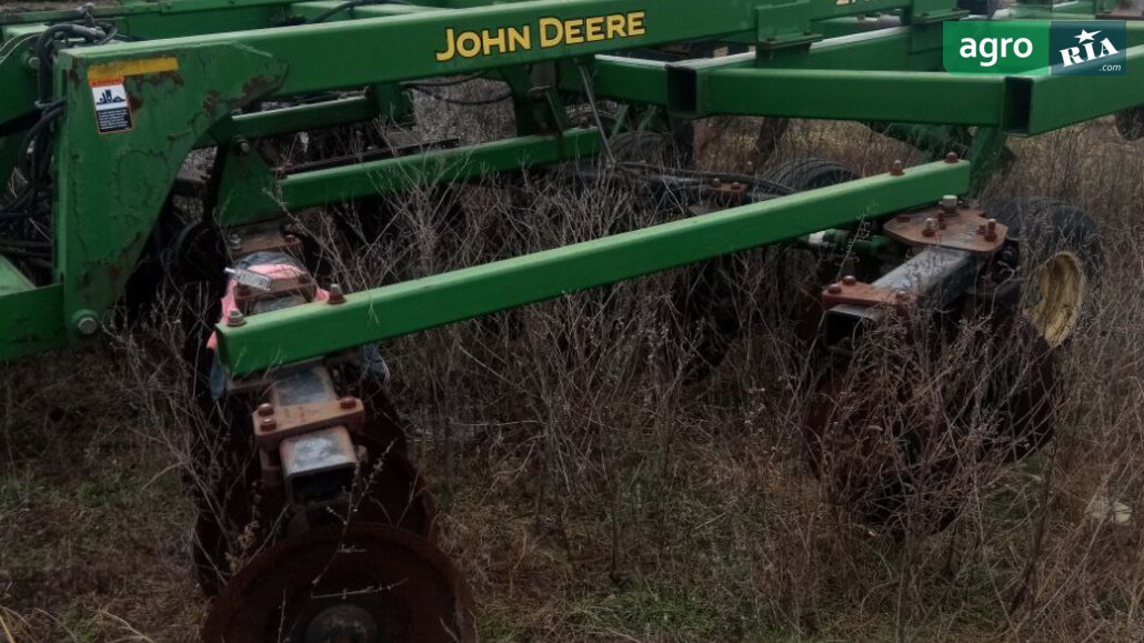 Глубокорыхлитель John Deere 2700 2010 - фото 1