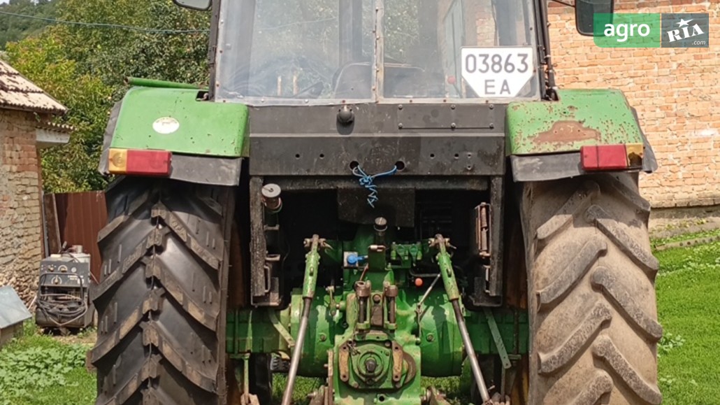 Трактор John Deere 3040 1984 - фото 1