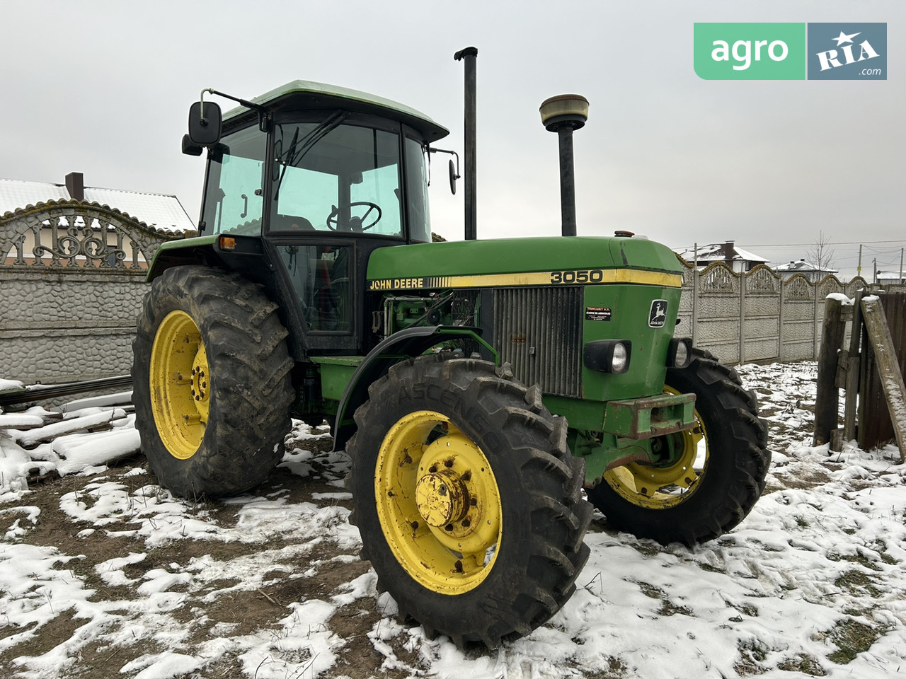 Трактор John Deere 3050 1991 - фото 1