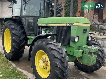 John Deere 3050  - фото