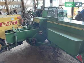 Прес-підбірник John Deere 332 2005