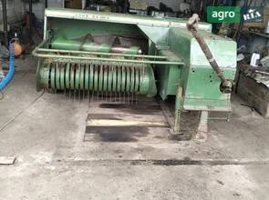 Прес-підбірник John Deere 332 