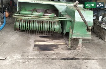 Прес-підбірник John Deere 332  - фото