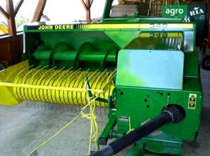 Прес-підбірник John Deere 349 1990