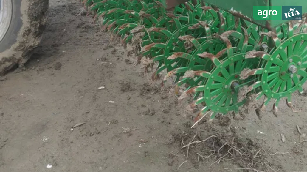 Борона John Deere 400 2010 - фото 1