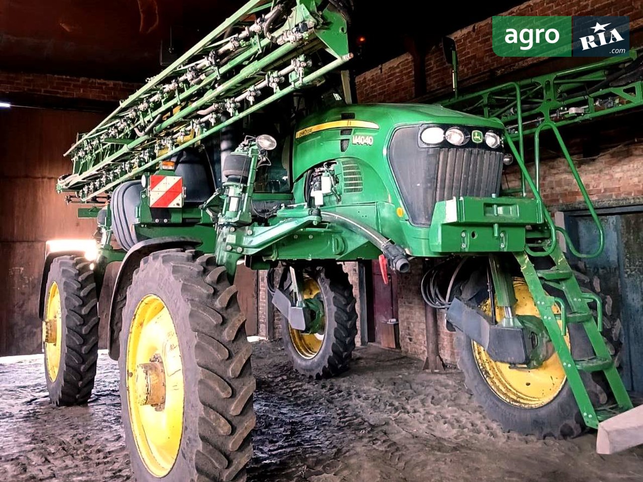 Оприскувач John Deere 4040 2019 - фото 1