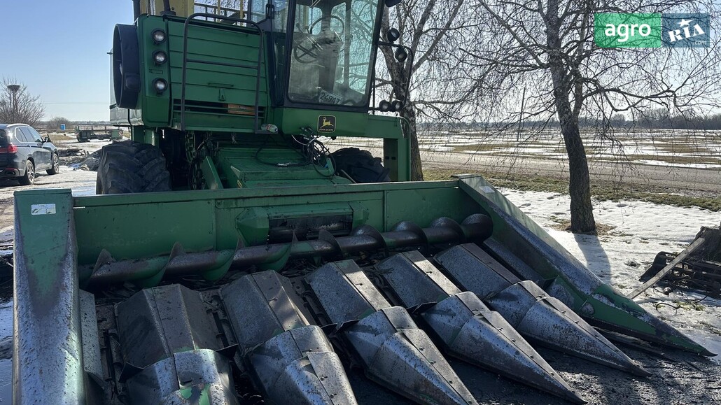Комбайн John Deere 4420 1984 - фото 1