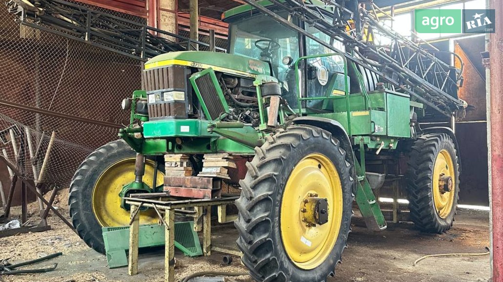 Оприскувач John Deere 4710 2004 - фото 1