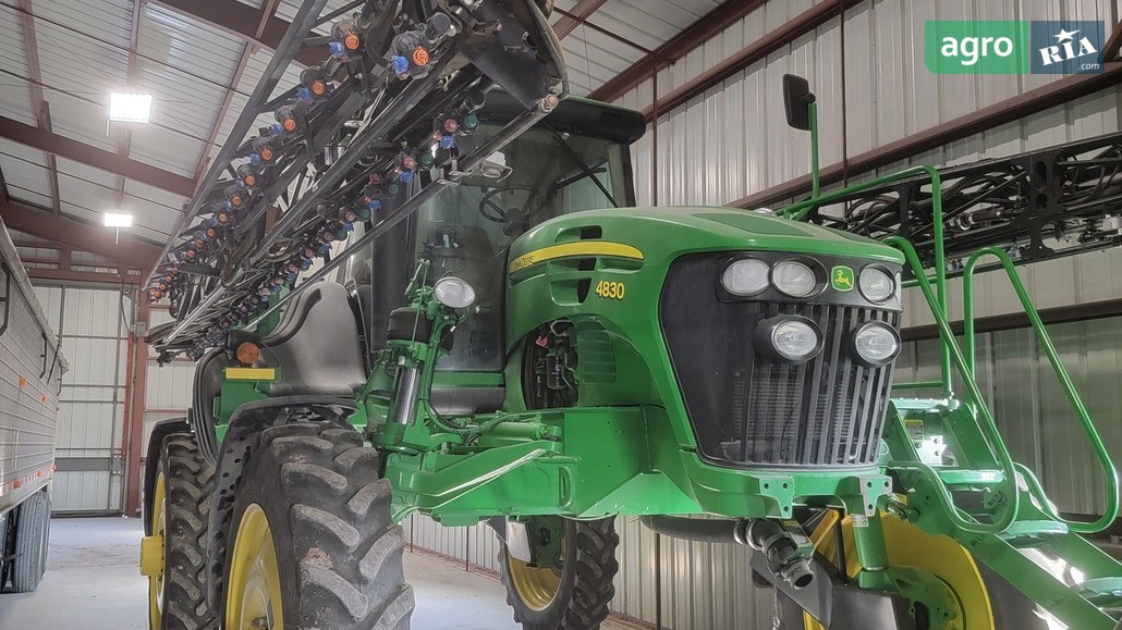 Оприскувач John Deere 4830 2010 - фото 1