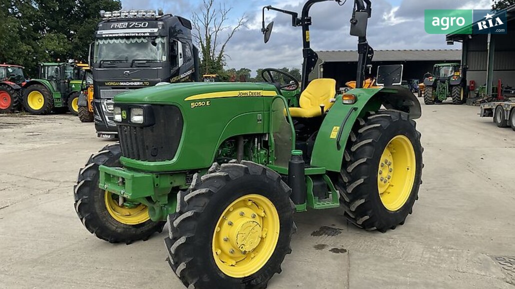 Трактор John Deere 5050E 2018 - фото 1