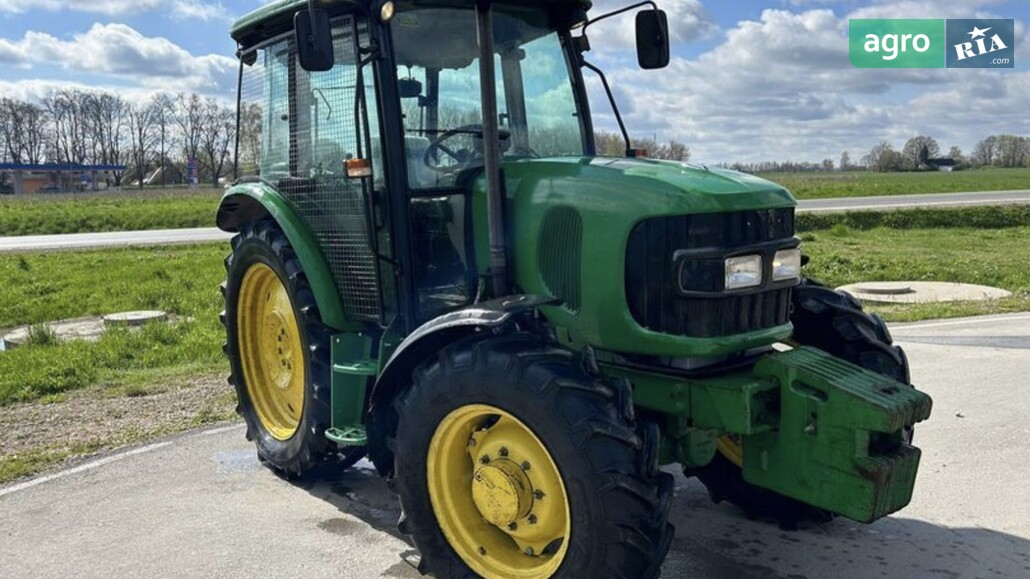 Трактор John Deere 5080M 2010 - фото 1
