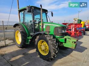 Трактор John Deere 5720 2006