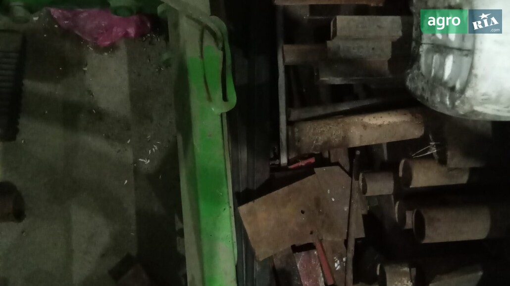John Deere 5820 - фото 2