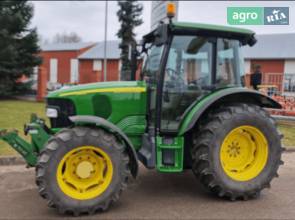 Трактор John Deere 5820 2007