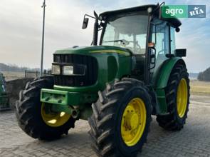 Трактор John Deere 5820 2004
