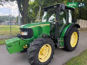 Трактор John Deere 5820 2004