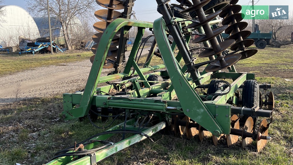 Борона John Deere 6000 2012 - фото 1