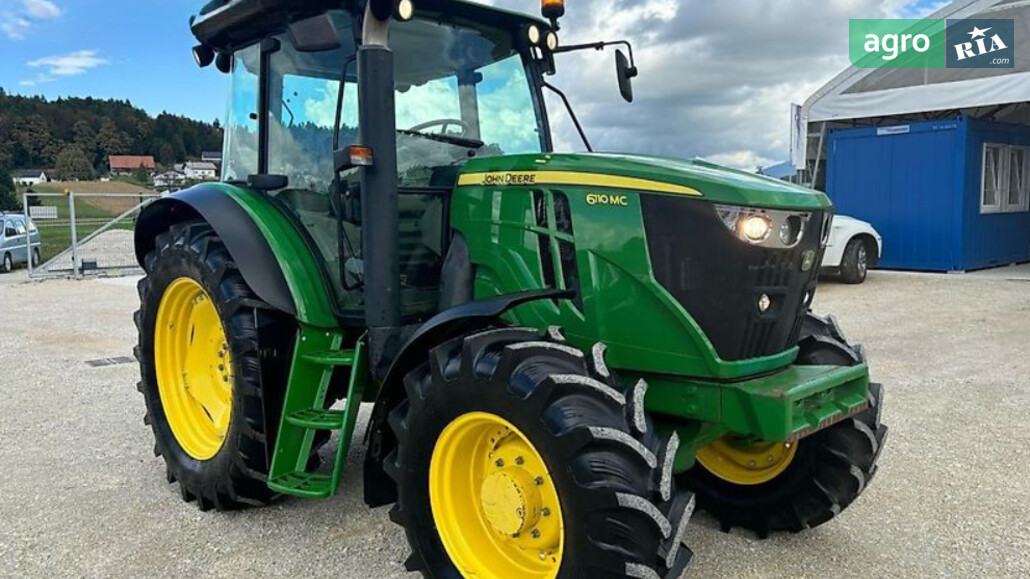 Трактор John Deere 6110 MC 2014 - фото 1