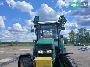 Трактор John Deere 6110B 2015