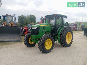 Трактор John Deere 6115D 2015