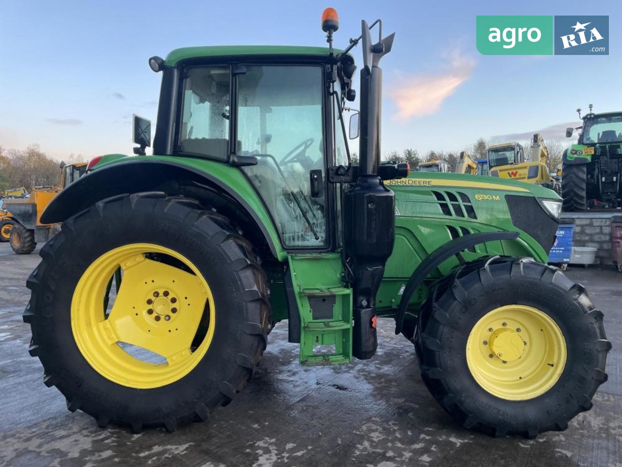 Трактор John Deere 6130 M 2017 - фото 1