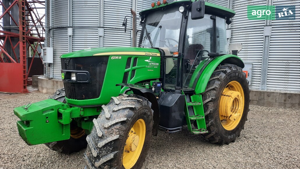 Трактор John Deere 6135 B 2018 - фото 1