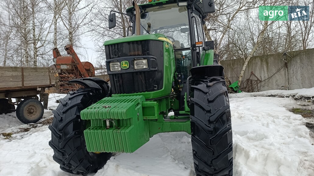 Трактор John Deere 6135 B 2021 - фото 1